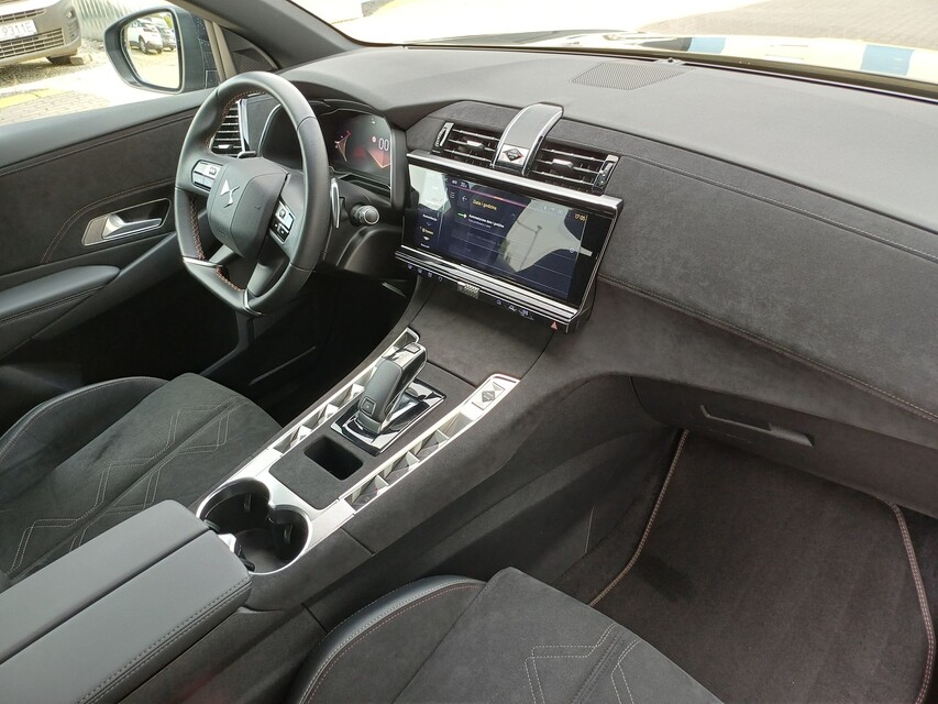 DS Automobiles DS 7 Crossback